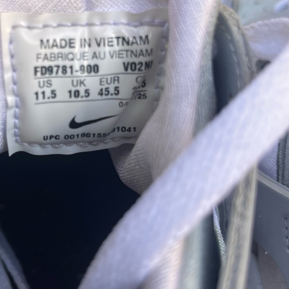 Men’s Nike Size 11.5 Air Huarache Gray White Sneakers *fits like 11! - Picture 5 of 5